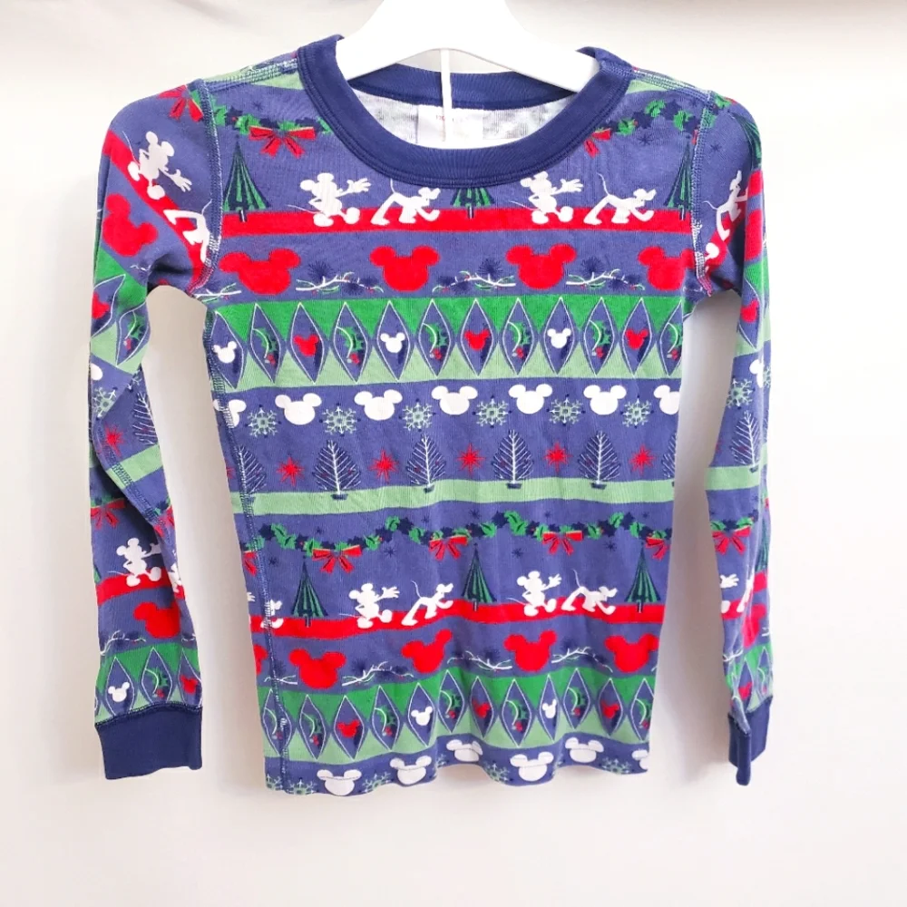 Hanna Andersson Disney Holiday Christmas  Long Sleeve Pajama Top, 6-7, 120 cm